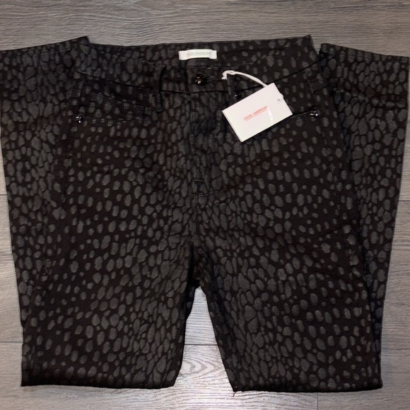 Good American Good Legs Crop Animal Print Jean Size 27 / 4 Black STRETCH! - Picture 6 of 15